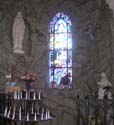 statue